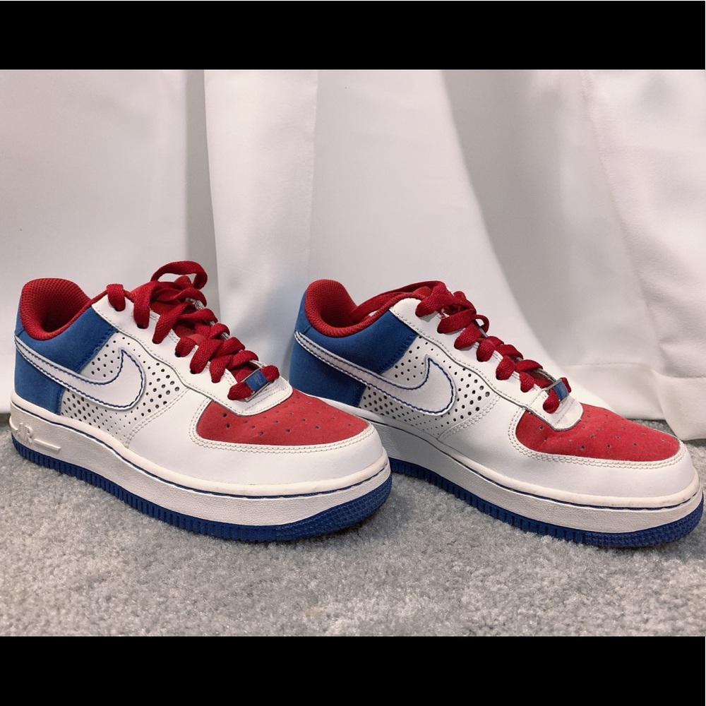 Air Force 1 lows, leather/suede, size 4.5Y